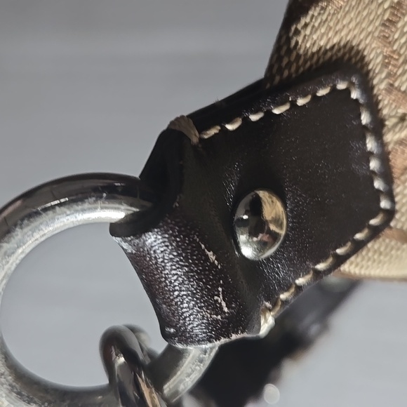 Coach Mini - Picture 8 of 12